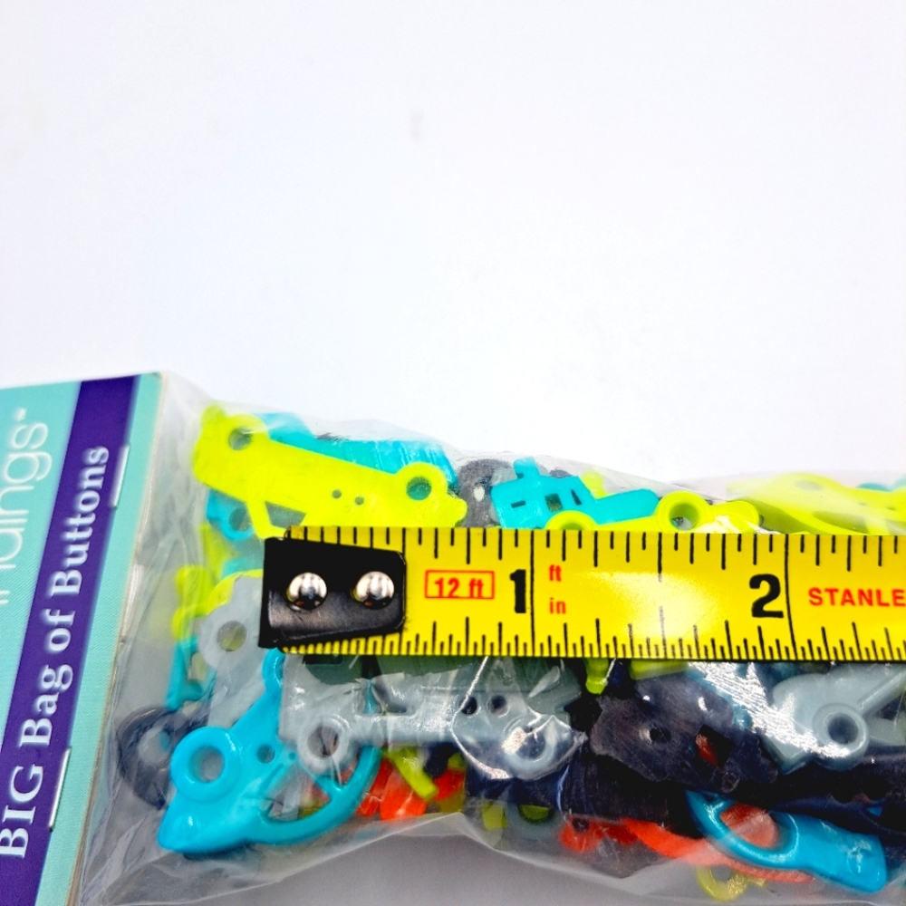 Two Packs Of Vehicle Buttons - Picture 5 of 8